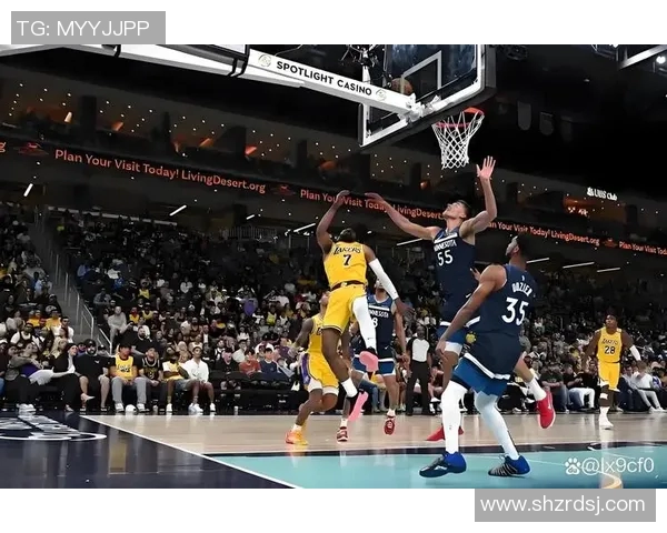 湖人队主场惨败，詹姆斯再砍50+难救主，遭遇连败后是否应调整阵容？