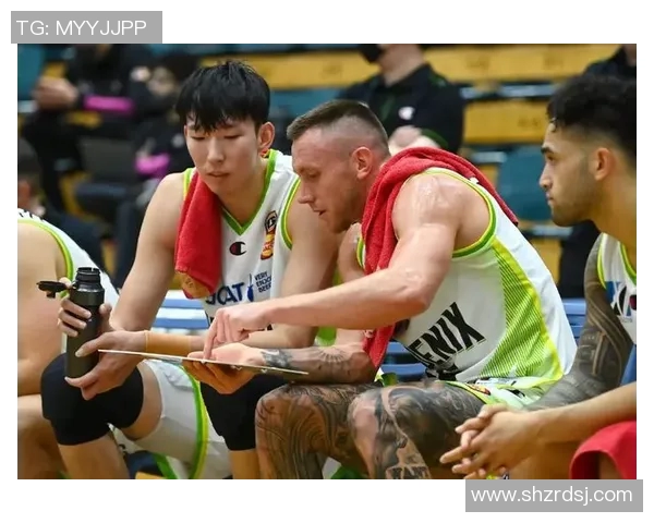 约翾-埃格伯努携手队友创造CBA历史新记录